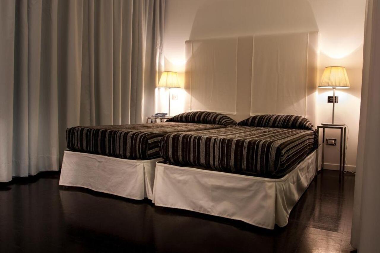 רימיני Hotel Sanmarino Idesign מראה חיצוני תמונה